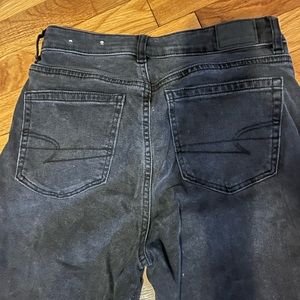 AMERICAN EAGLE BLACK MOM JEANS SIZE 2 REGULAR